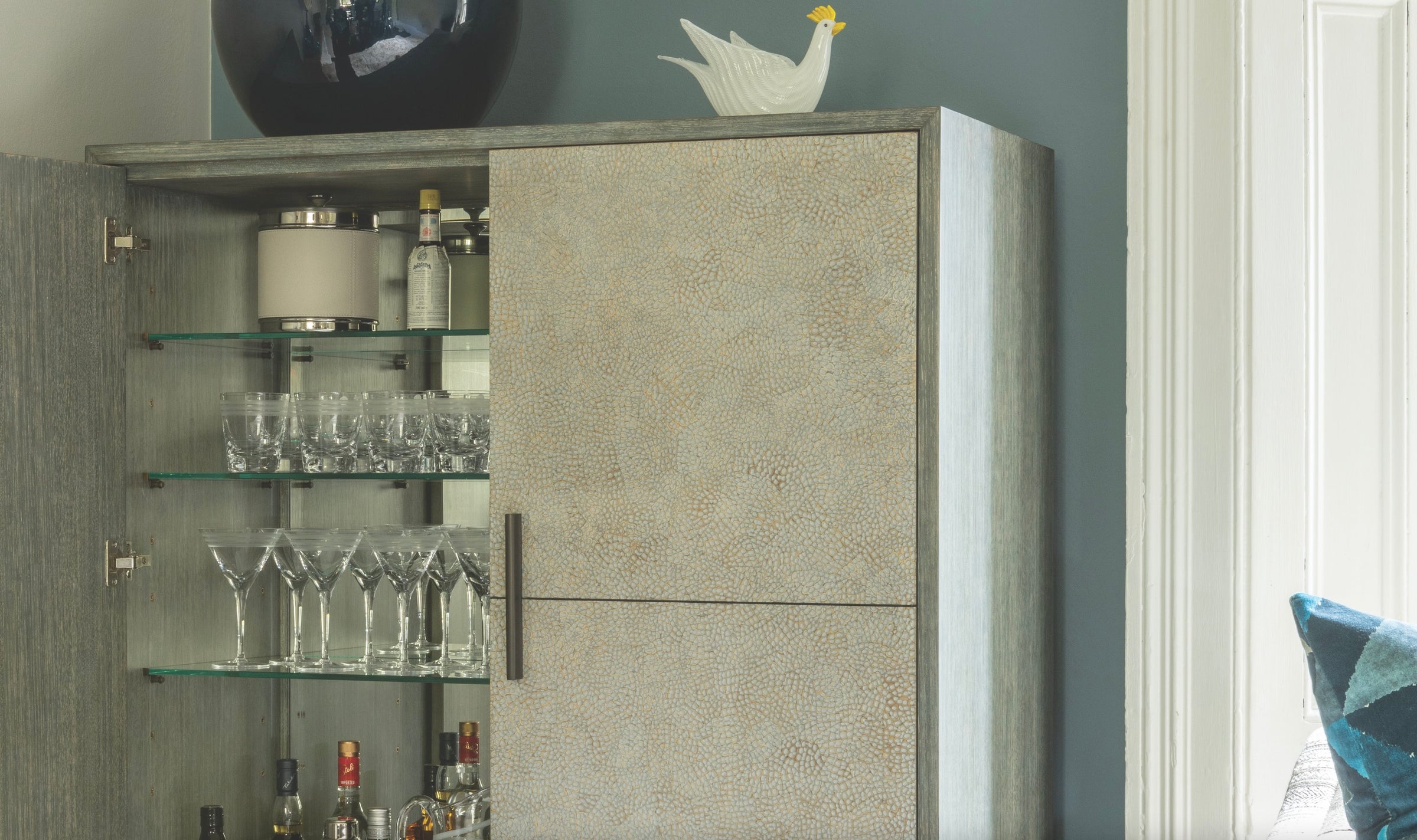 Modern Bar Cabinets