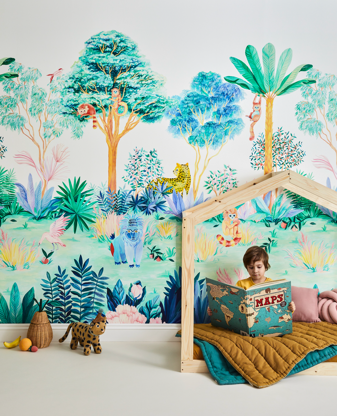 Jungle Mural Wallpaper by Sian Zeng | Deecoralist
