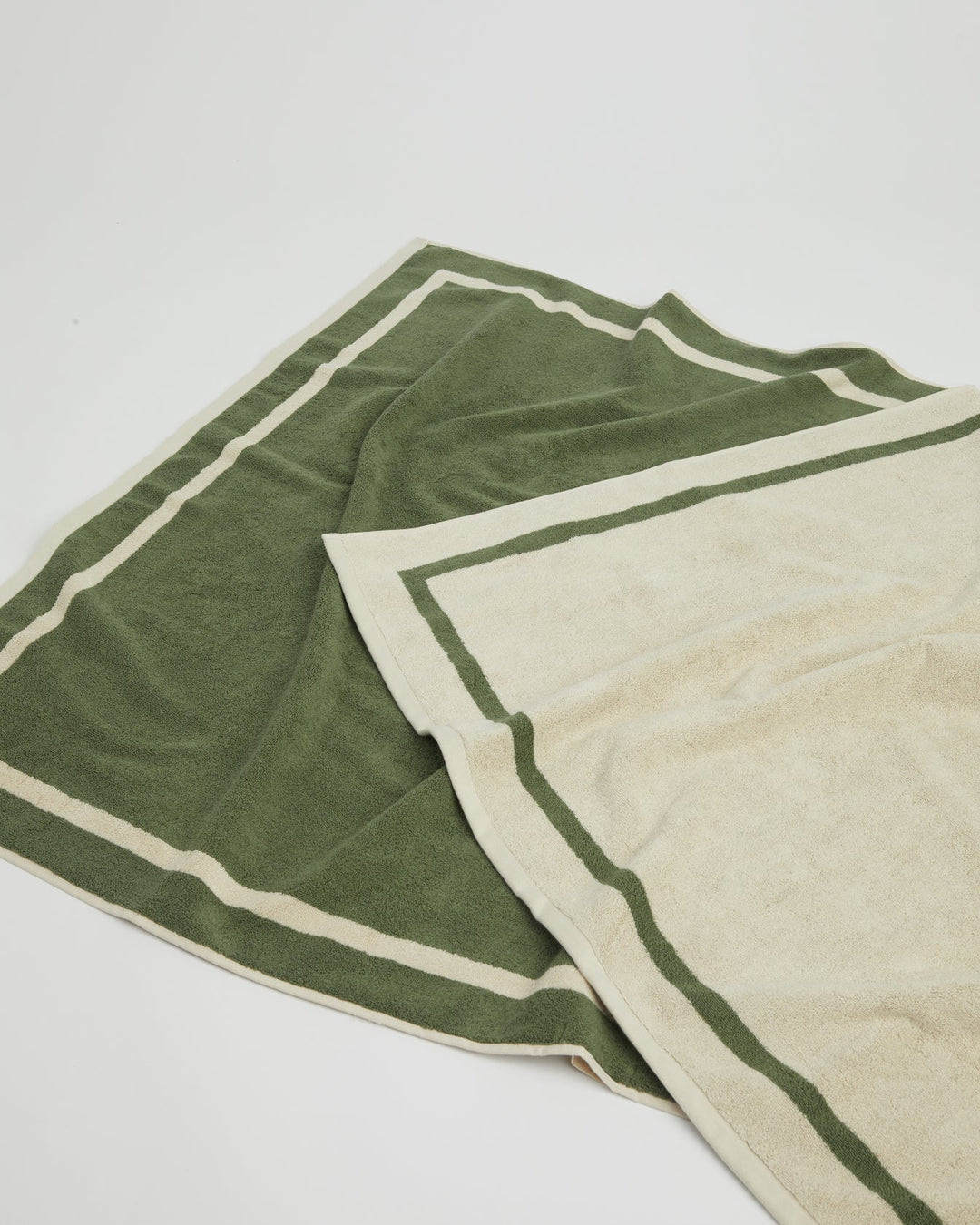 The Classic Ecru & Green Organic Cotton Towel