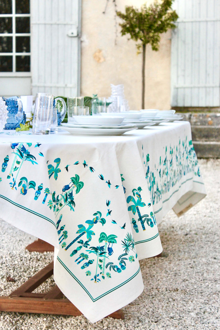 Baba au Rhum Green Tablecloth