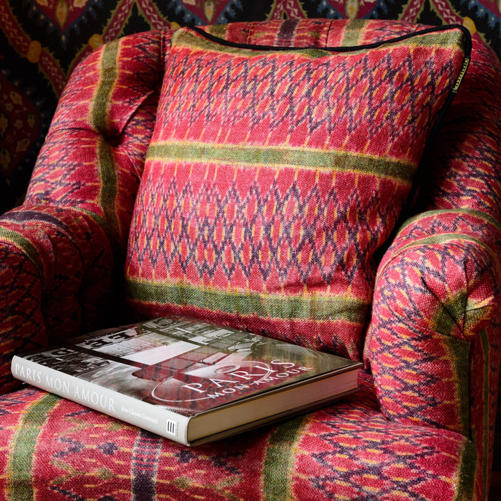 St Germaine Tufted Chair - Lakai Linen