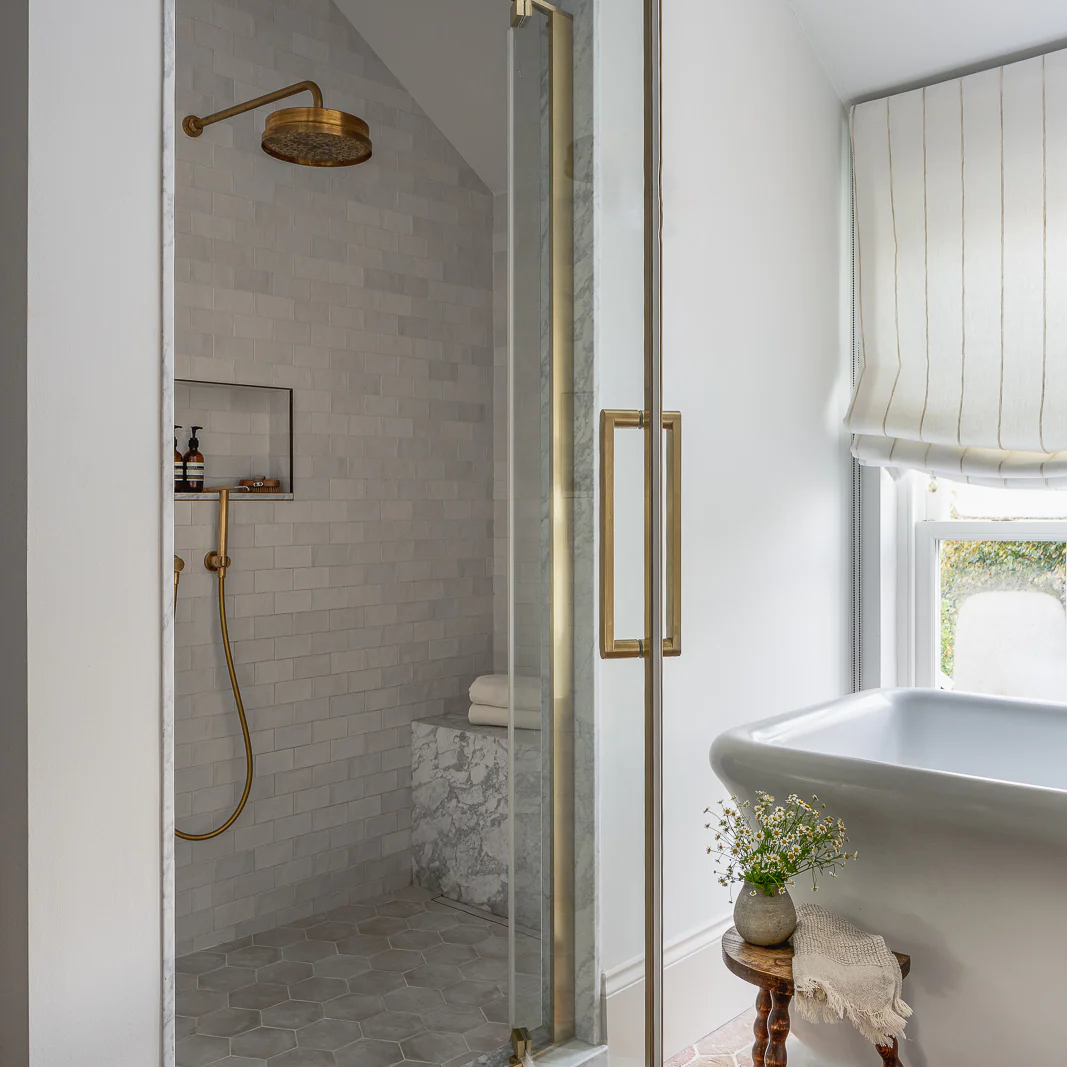10 Small Bathroom Ideas To Maximise Your Space