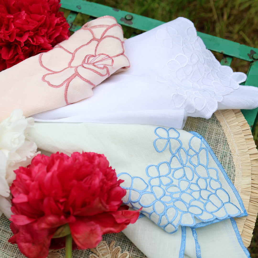 Hydrangea Dinner Napkins, White, Set of Two