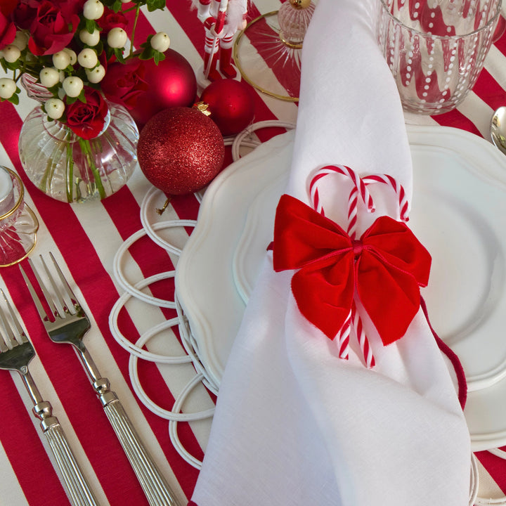 Red Scalloped Christmas Napkins