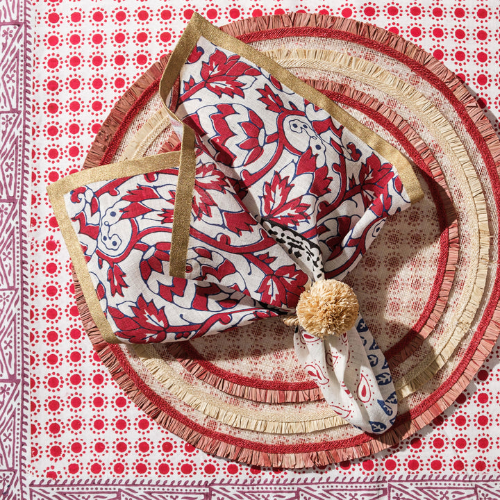 Ruffle Edge Straw Placemat, Red, Set of Four