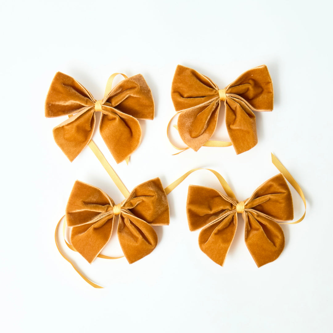 Velvet Bow Napkin Rings - Amber