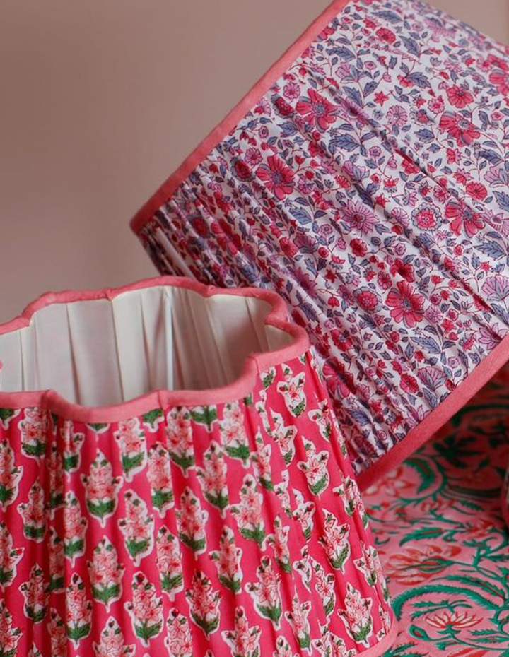 Hot Pink Daisy Fluted Lampshade