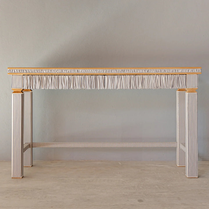 Lomada Desk
