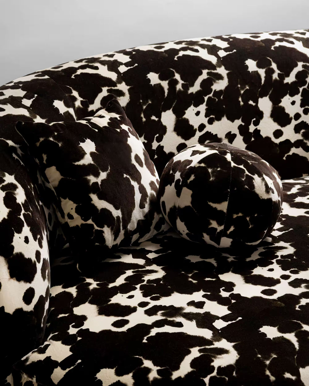 Cocoon Sofa - Cowhide