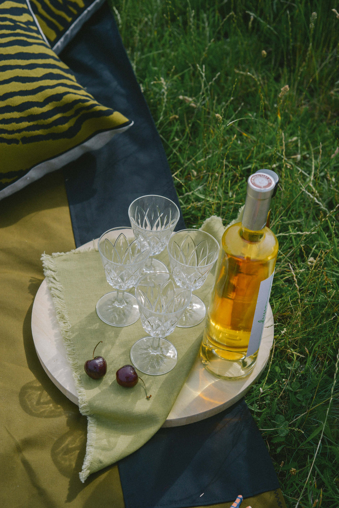 Matcha Linen Frayed Napkins